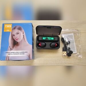 TWS Black Wireless Earbuds with Power Bank